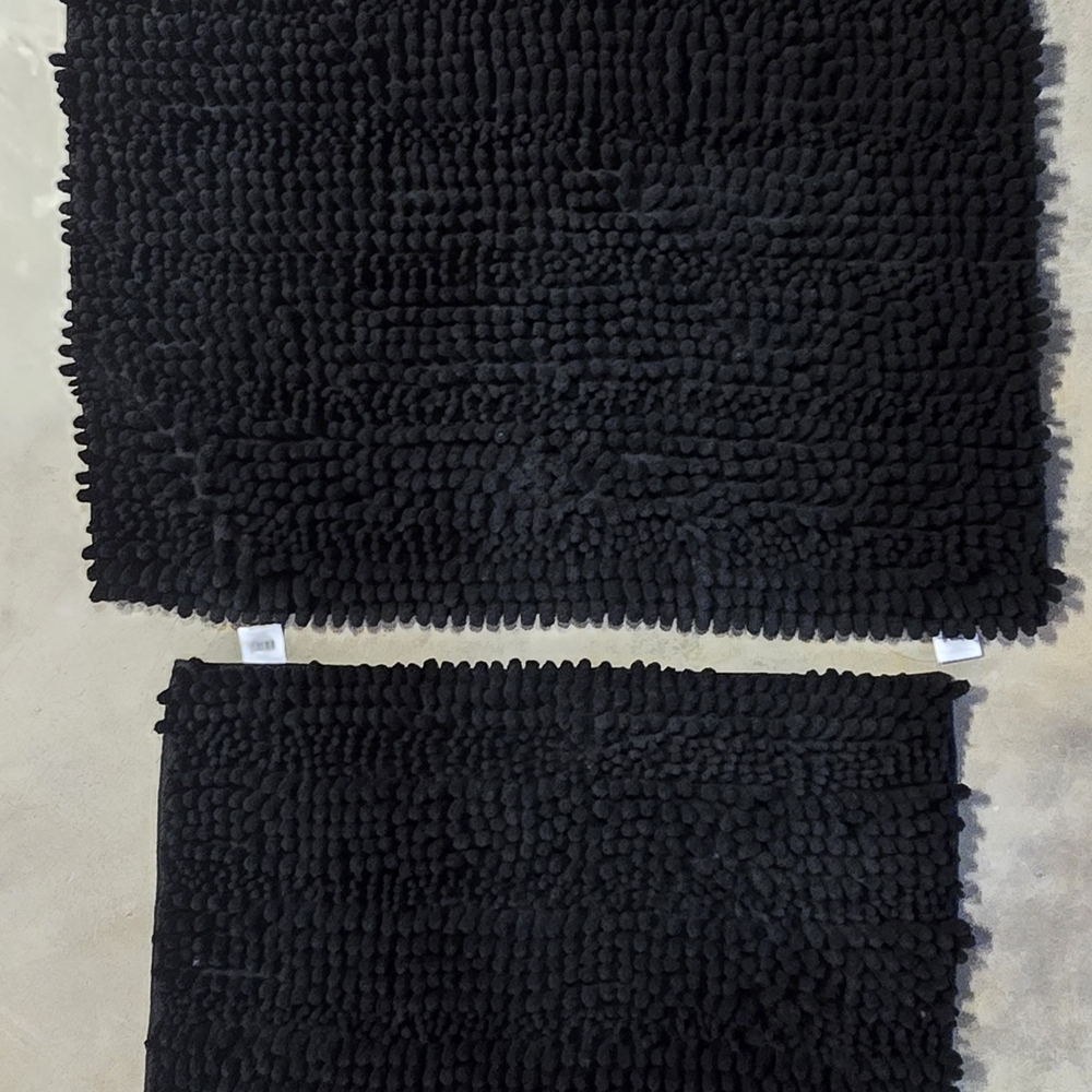 Black Cheneille Bath Mat Set
